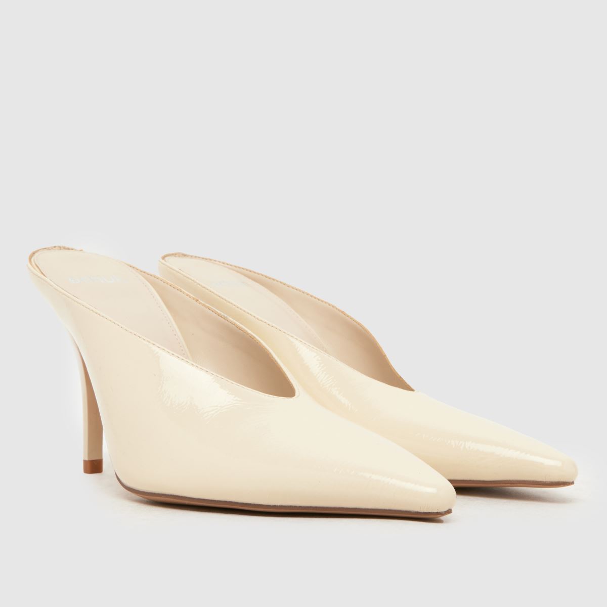 schuh Sonja Court Mule in Off-White schuh Sonja Court Mule 3