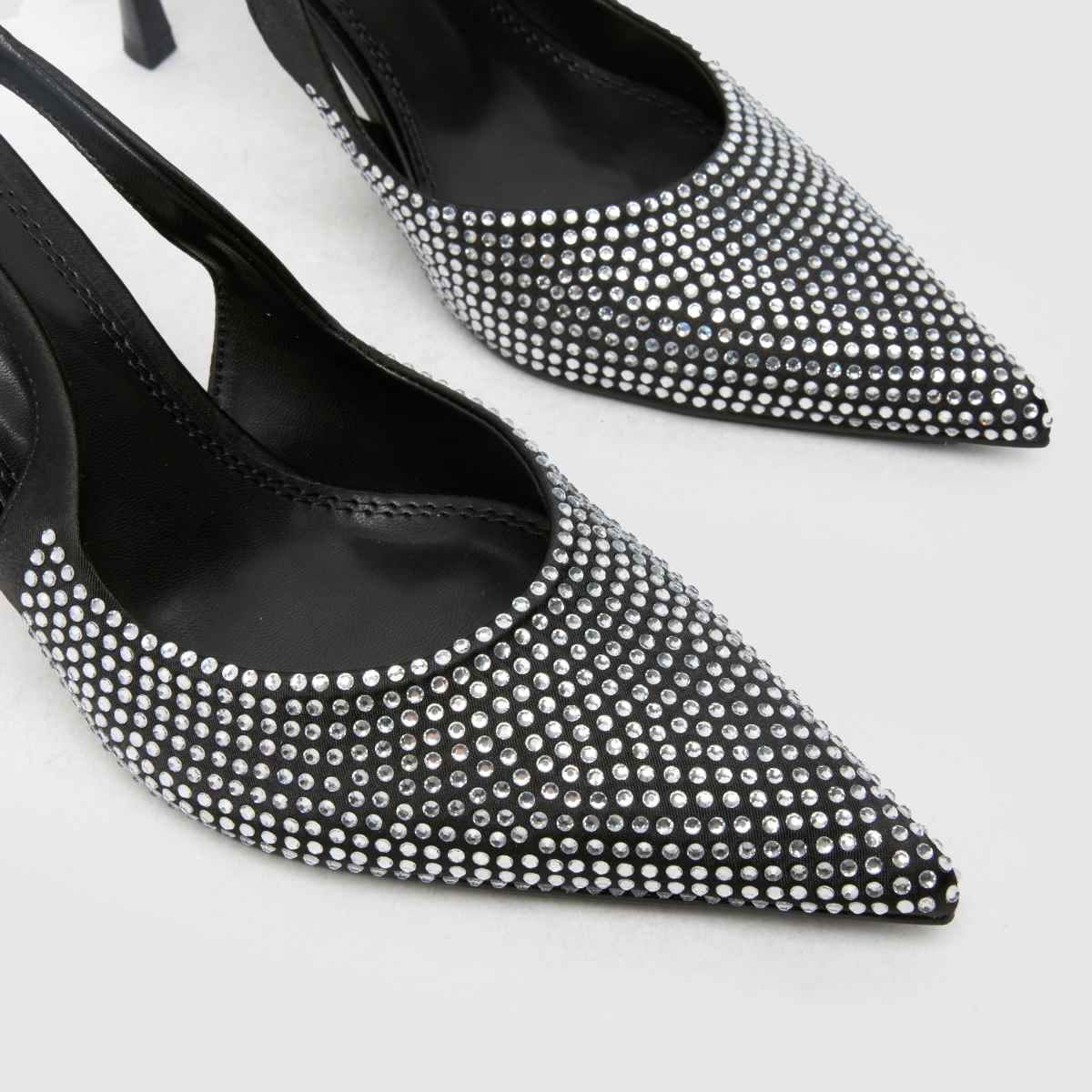 SIMMI Puglia Embellished Point in Black SIMMI Puglia Embellished Point 4