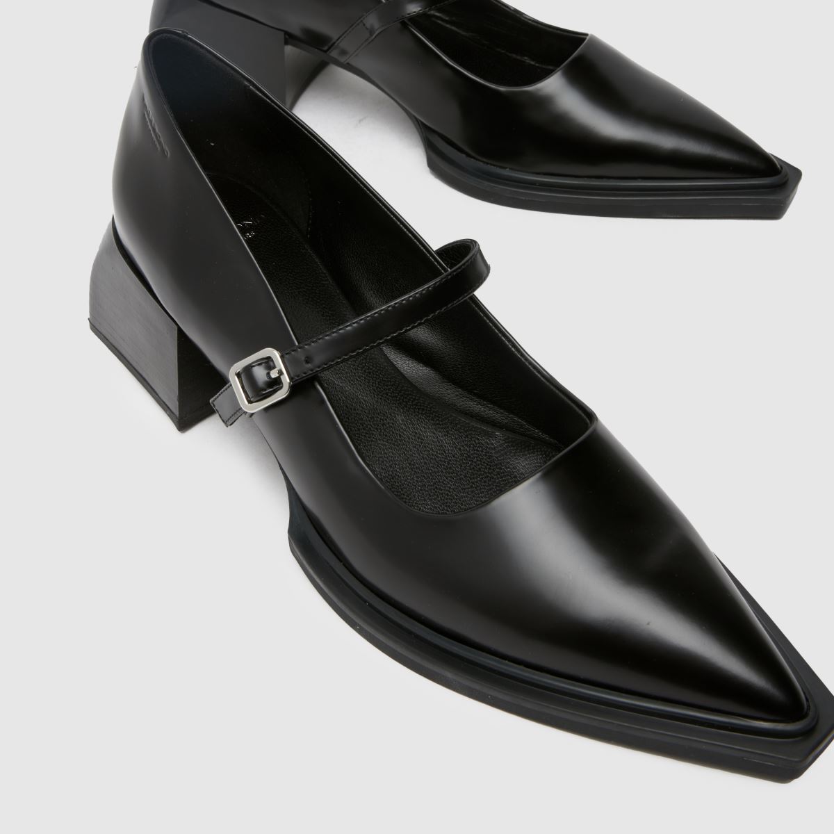 VIVIAN ヒール Vagabond Shoemakers ブラック VIVIAN ヒール Vagabond Shoemakers ブラック