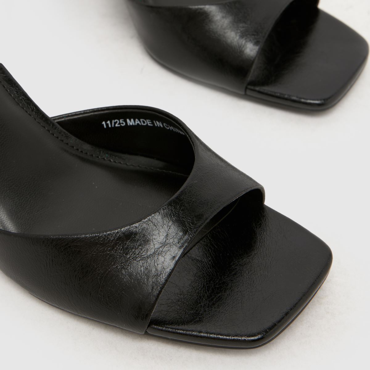 schuh South Block in Black schuh South Block 4