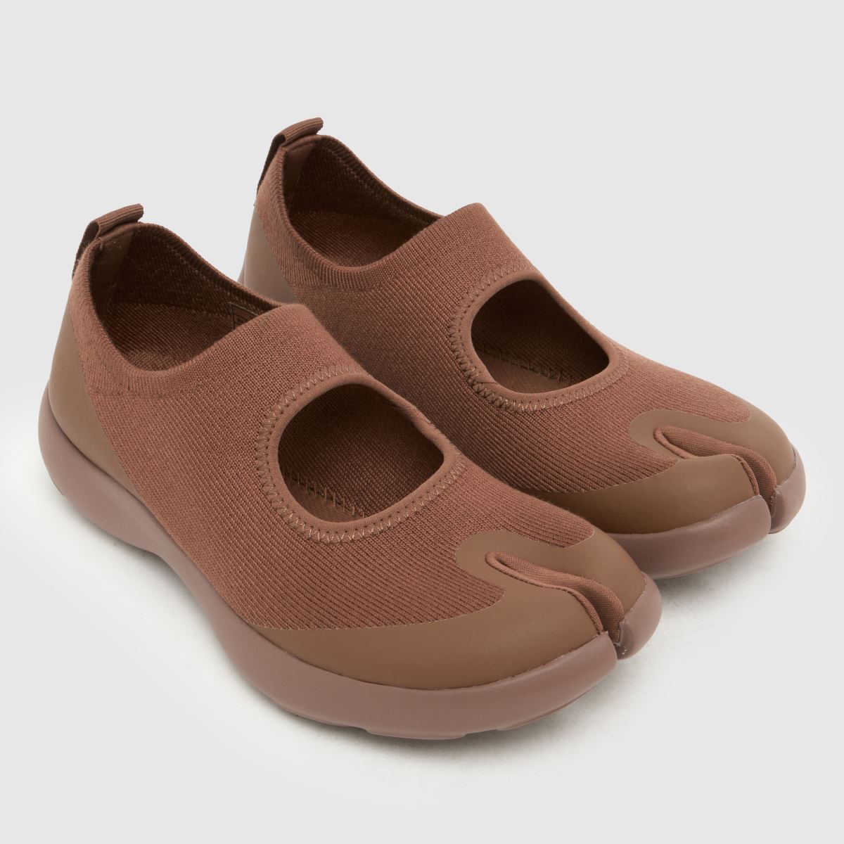 TABI Trainer in Brown TABI Trainer