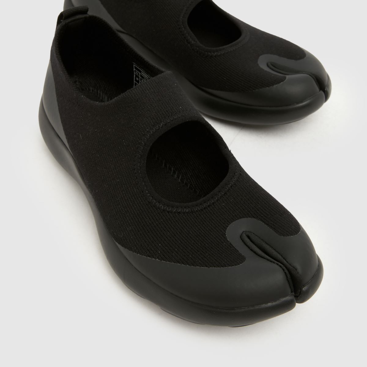 TABI Trainer in Black TABI Trainer 4