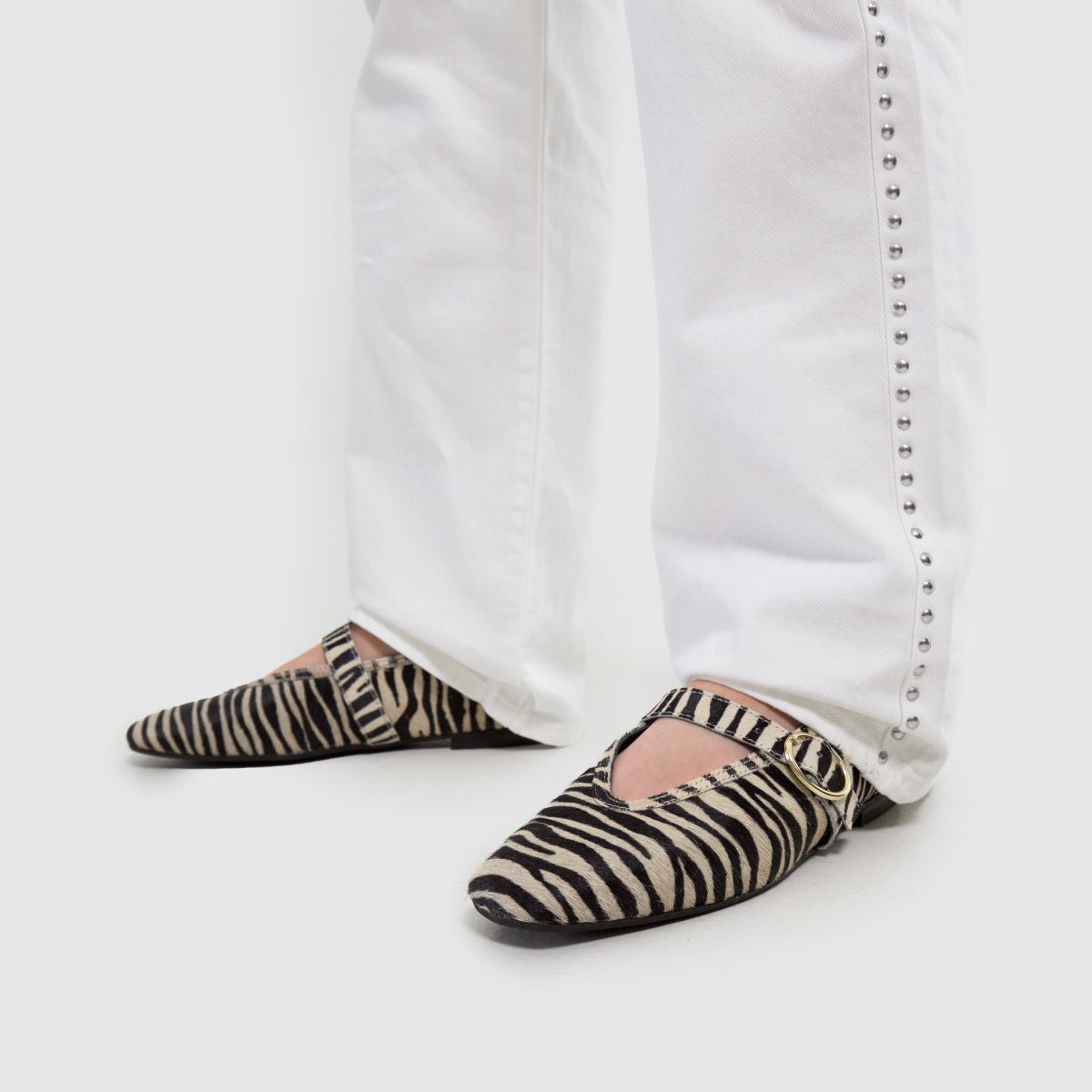 schuh Lavena Ballerina in White & Black schuh Lavena Ballerina 8