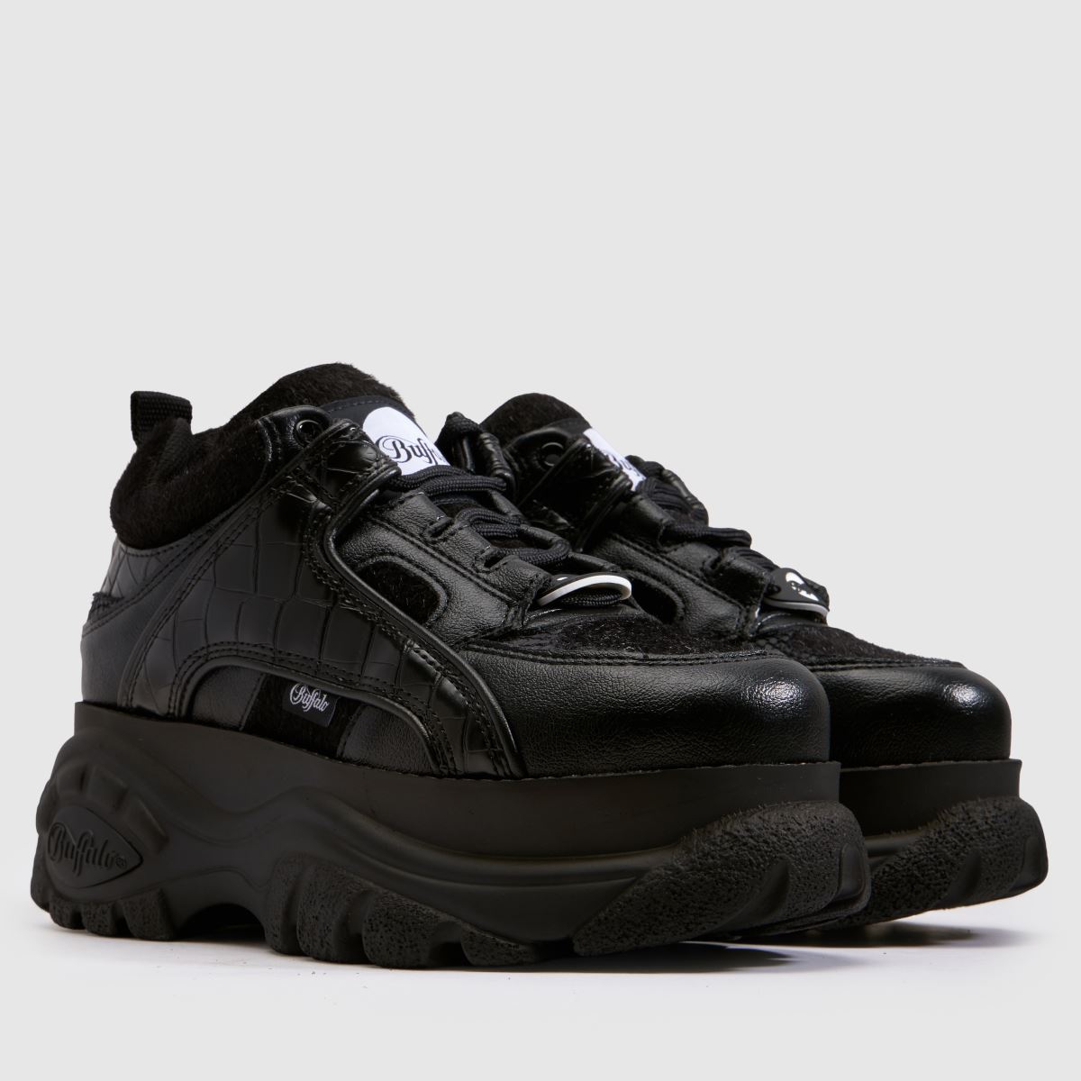 Buffalo London Classic Low in Black Buffalo London Classic Low 3