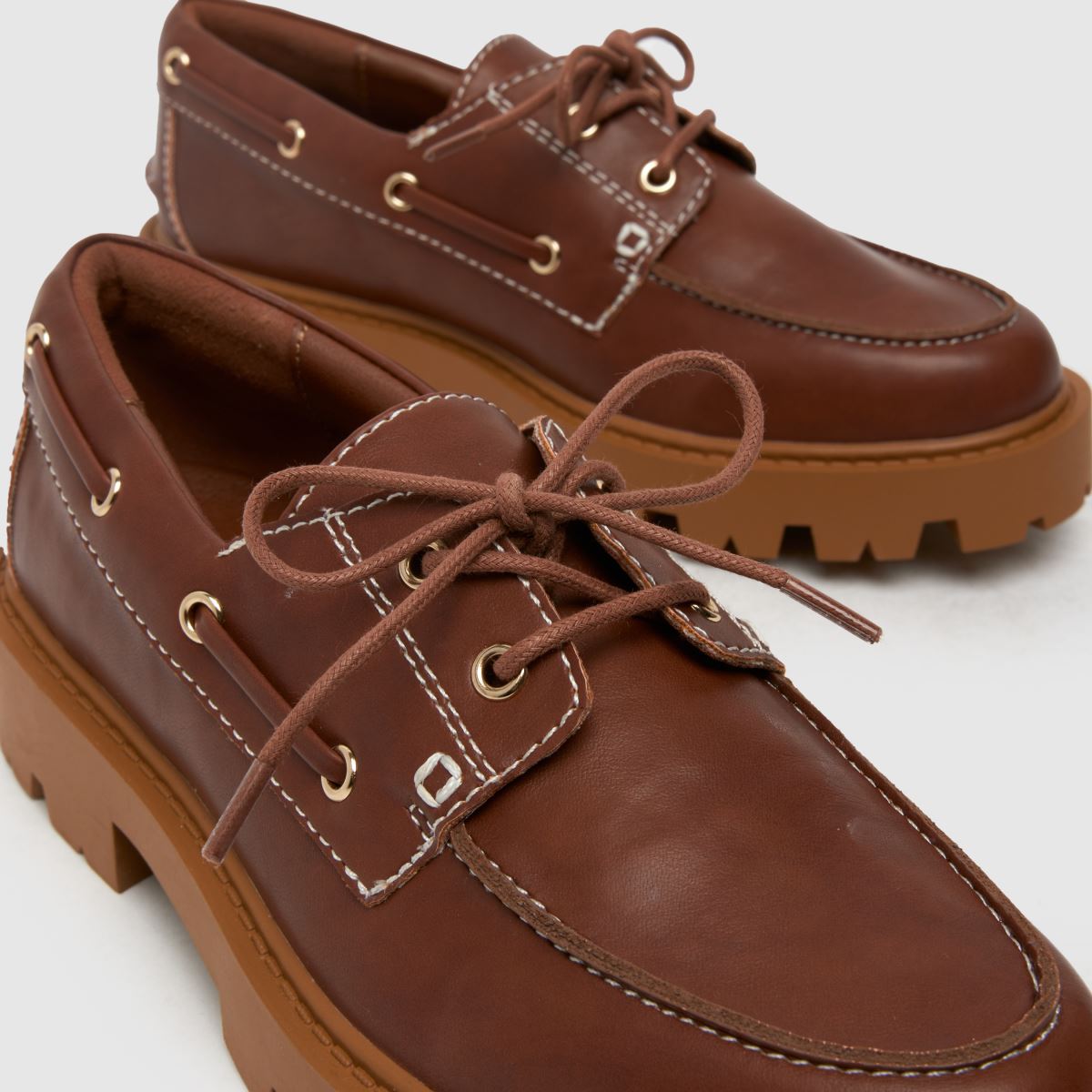 schuh Leora Boat in Tan schuh Leora Boat 4