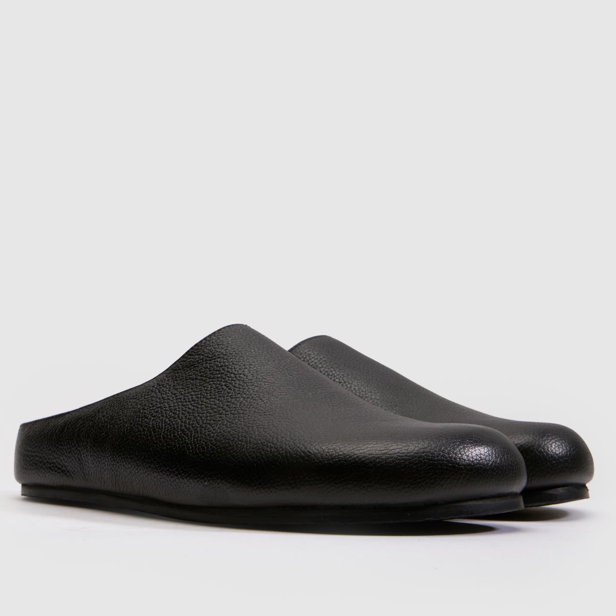 schuh Libra Leather Mule in Black schuh Libra Leather Mule 3