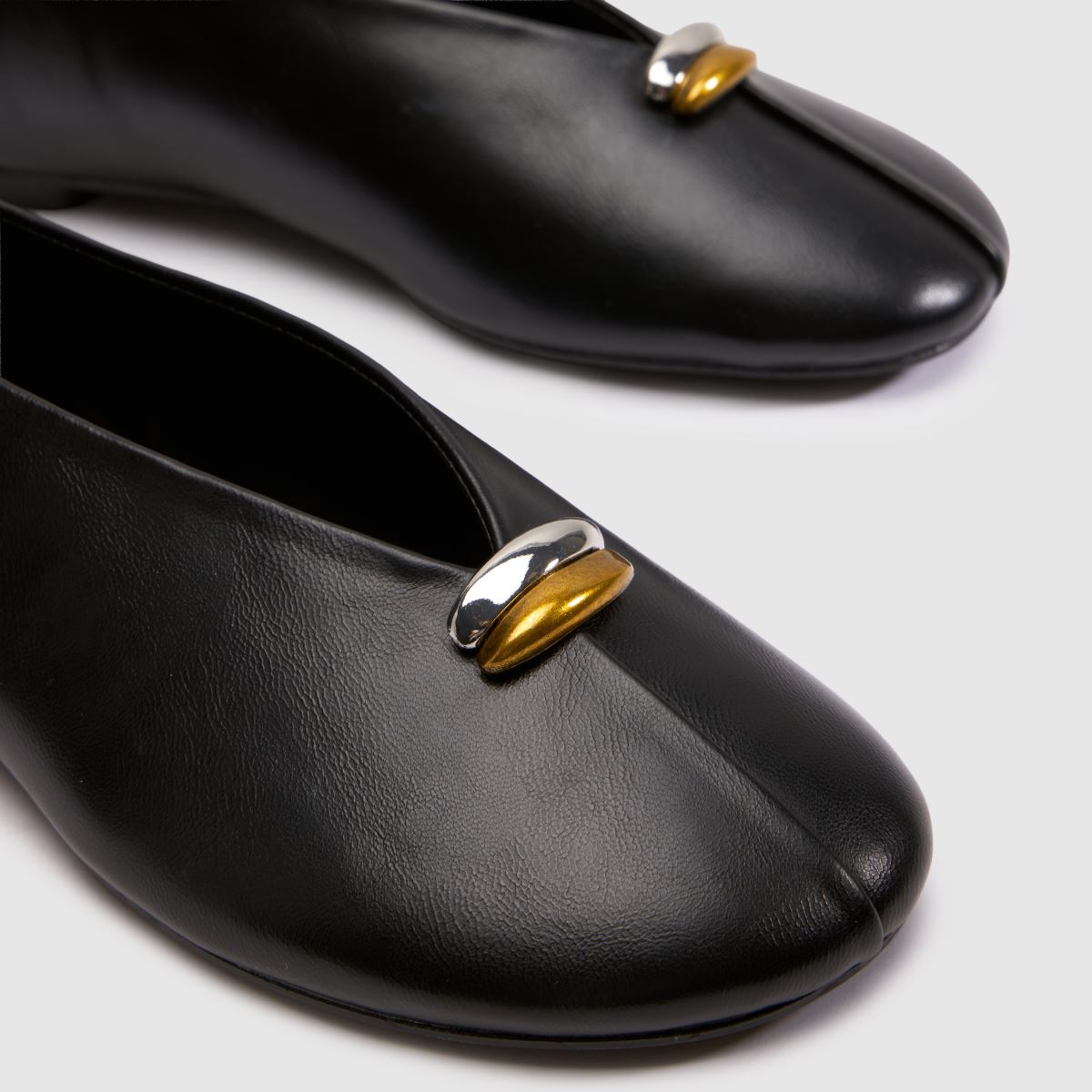 schuh Latte Round Toe Ballet in Black schuh Latte Round Toe Ballet 4