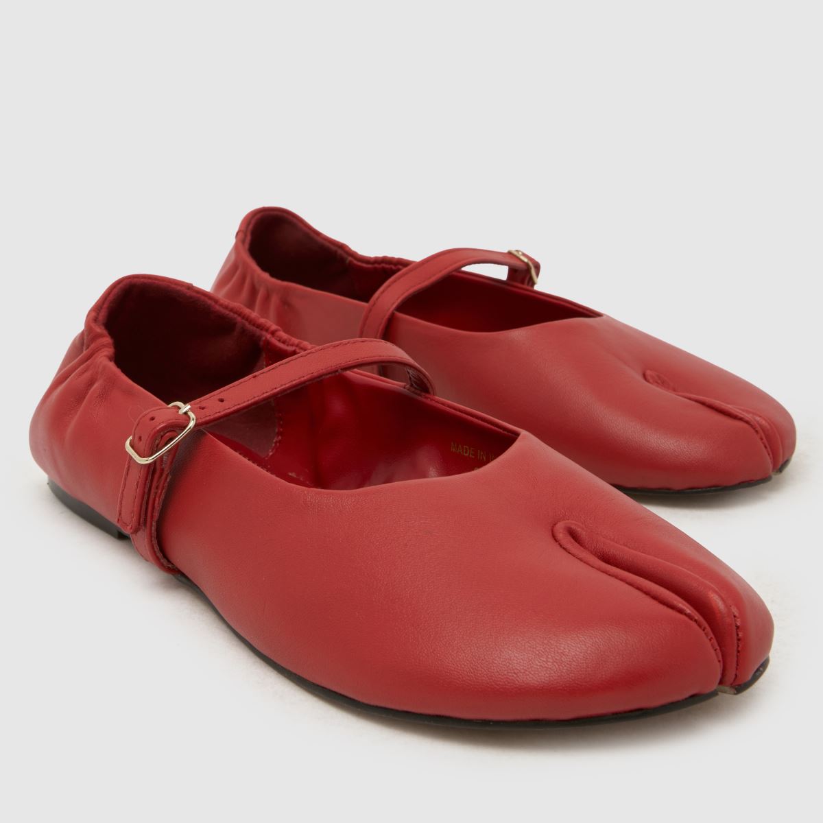 schuh Lusan Split Toe Leather Ballet in Red schuh Lusan Split Toe Leather Ballet 4