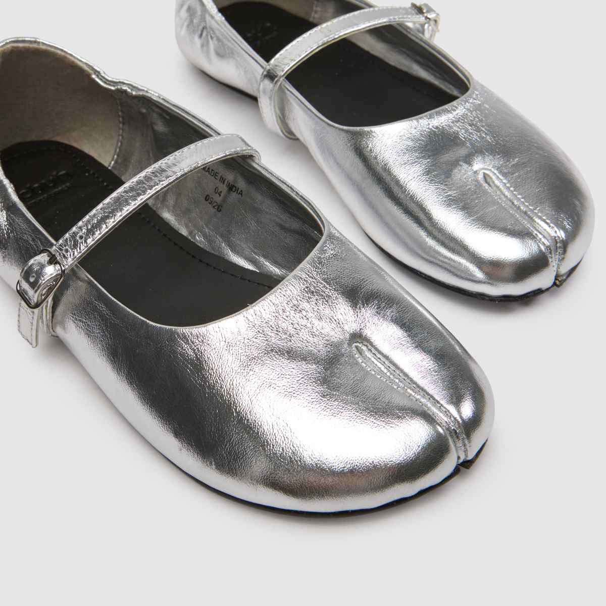 schuh Lusan Split Toe Leather Ballet in Silver schuh Lusan Split Toe Leather Ballet 4