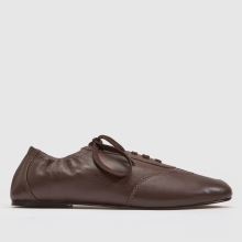 schuh Lavish Split Toe in Brown schuh Lavish Split Toe,2 of 4
