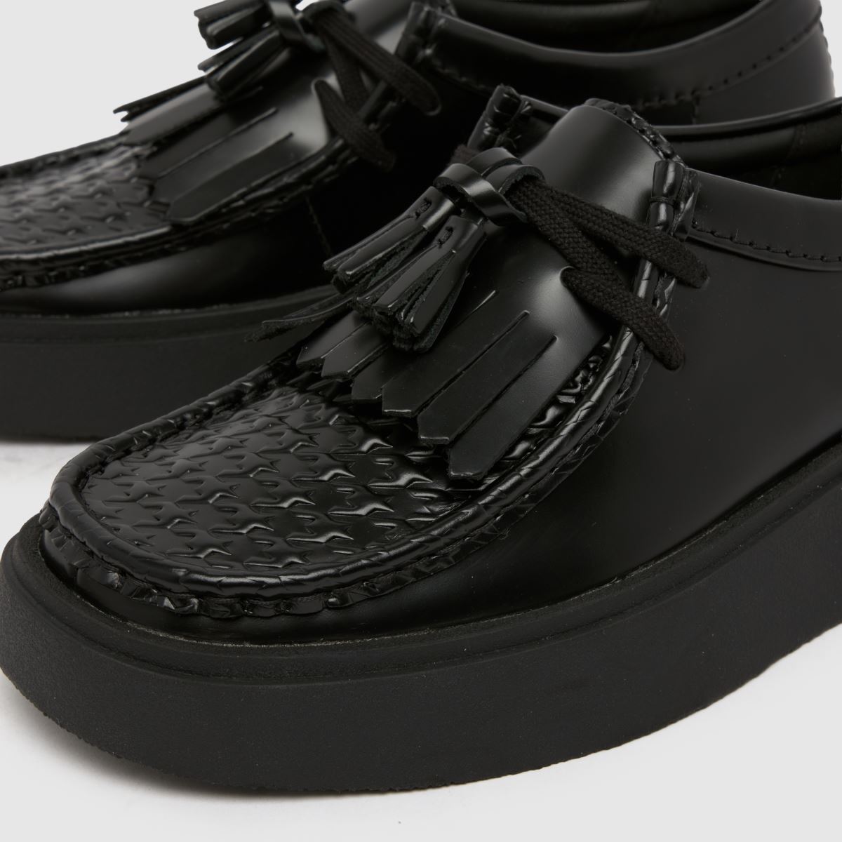 Clarks Torview Embossed in Black Clarks Torview Embossed 7