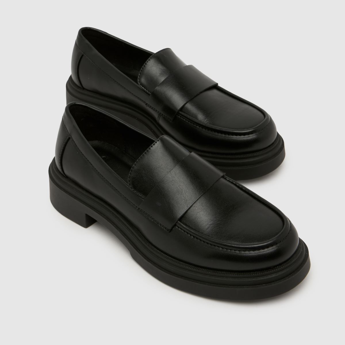 schuh Larson Chunky Loafer in Black schuh Larson Chunky Loafer 4