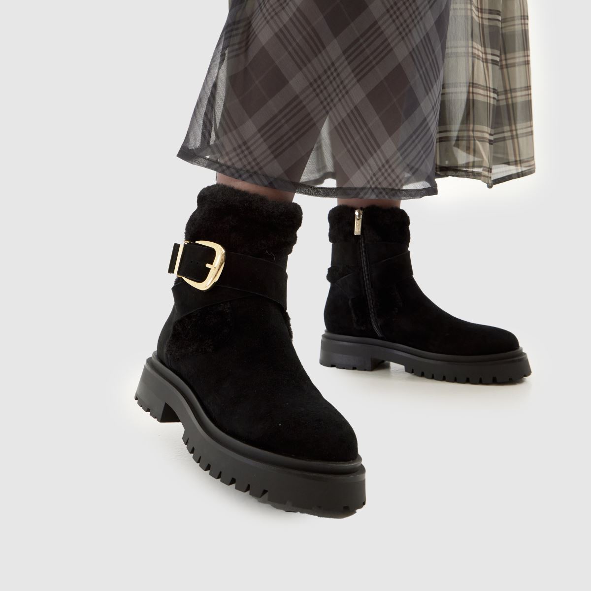 Steve Madden Lodge Cozy in Black Steve Madden Lodge Cozy 8