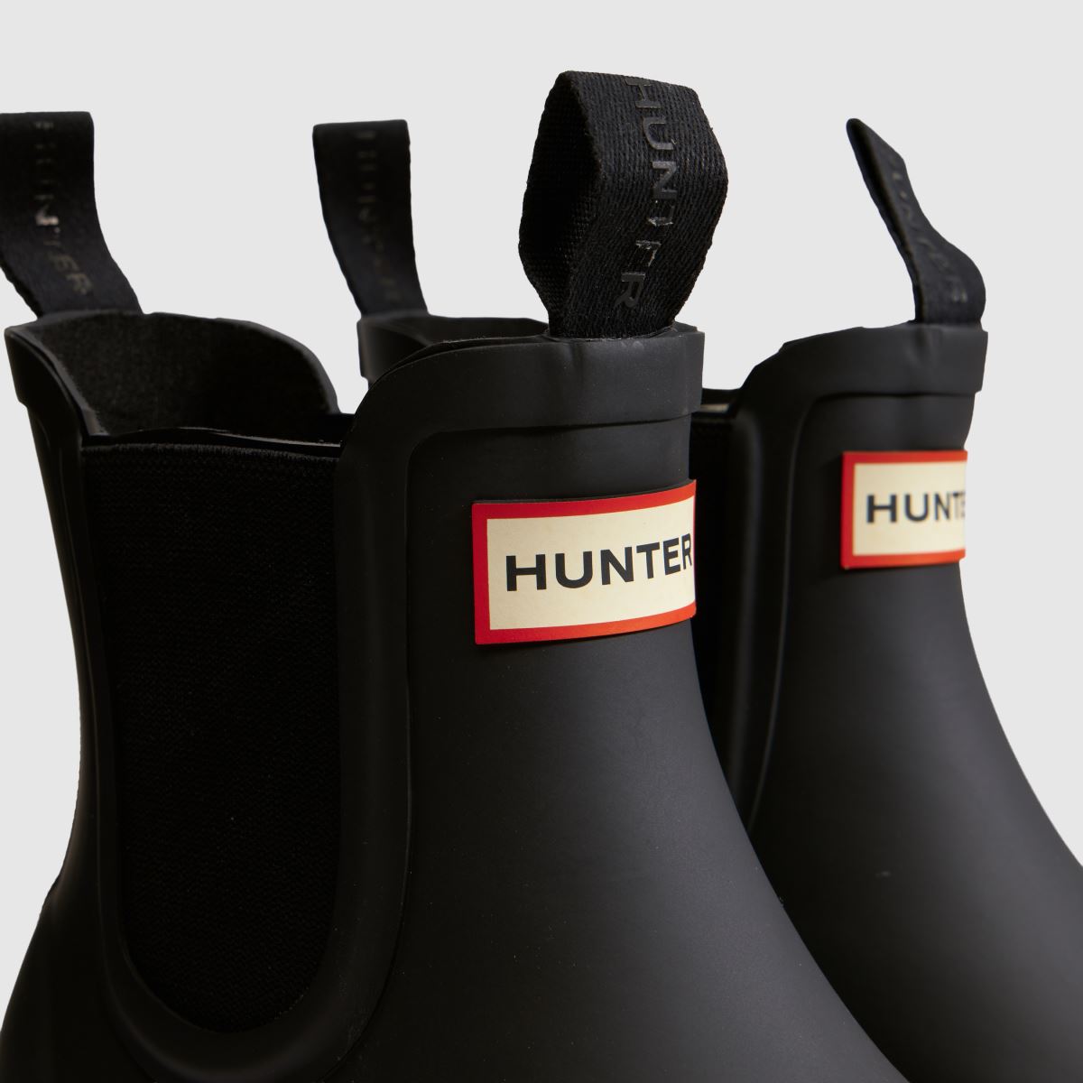 HUNTER BOOTS Elements Elastic Chelsea in Black HUNTER BOOTS Elements Elastic Chelsea 7