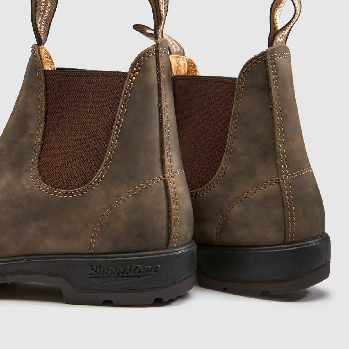 BLUNDSTONE Classic Chelsea in Dark Brown BLUNDSTONE Classic Chelsea 7