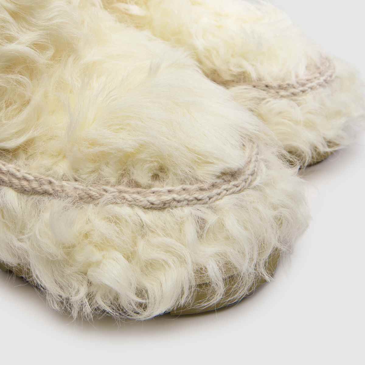 MOU Eskimo 18 Checkiang in White MOU Eskimo 18 Checkiang 4
