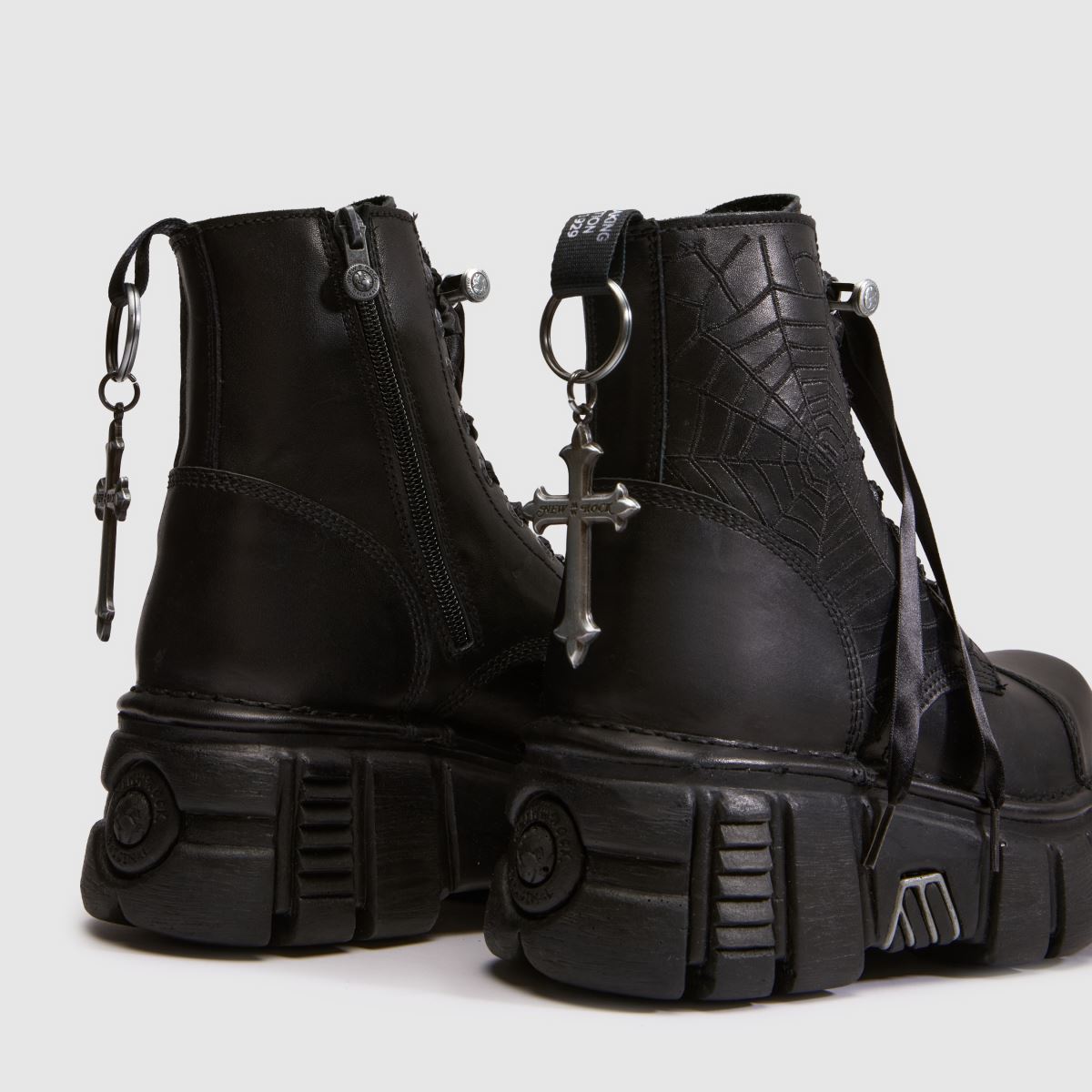 NEW ROCK Sabrina in Black NEW ROCK Sabrina 7