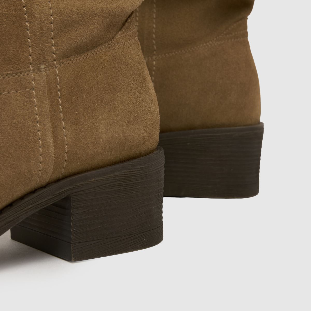 schuh Dakota Slouch Suede in Natural schuh Dakota Slouch Suede 7