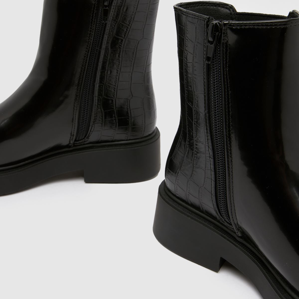 schuh Wide Fit Amia Chelsea in Black schuh Amia Chelsea 7
