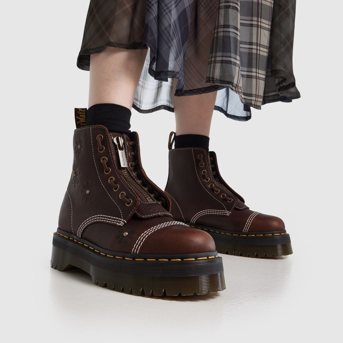 Dr Martens★SINCLAIR FLOWER PISA★ブーツ UK6 Womens Brown Dr Martens Sinclair Flower Boots | schuh