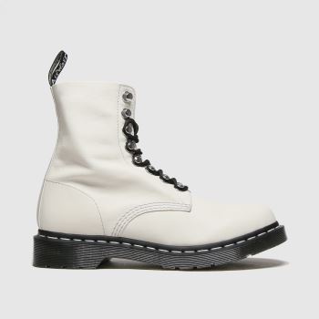 Dr Martens white 1460 pascal hardware boots Dr Martens white 1460 pascal hardware boots