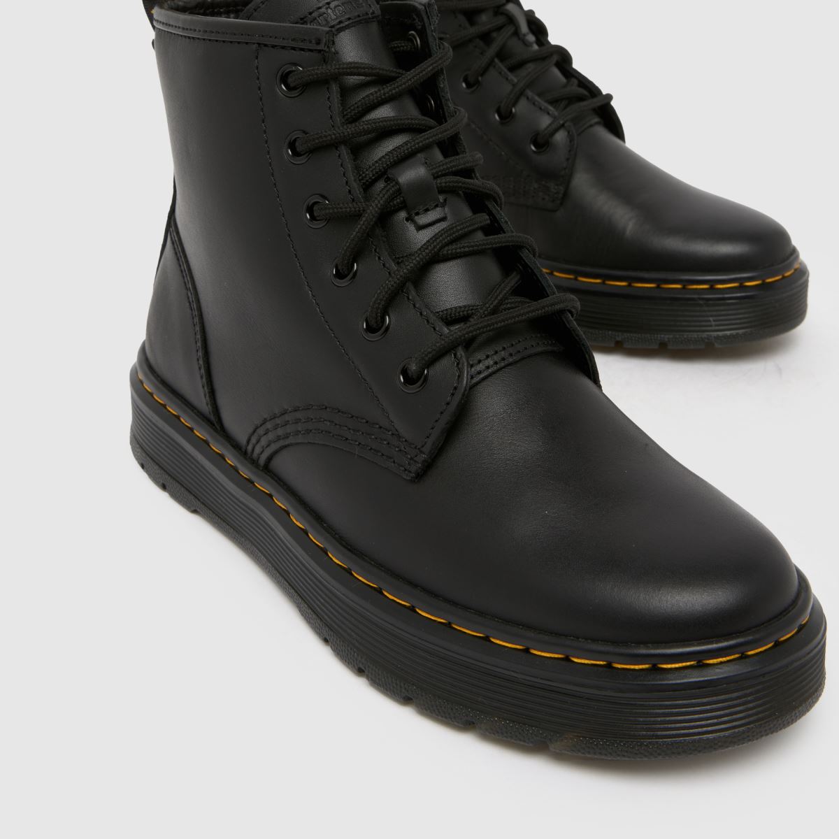 dr martens chukka boots