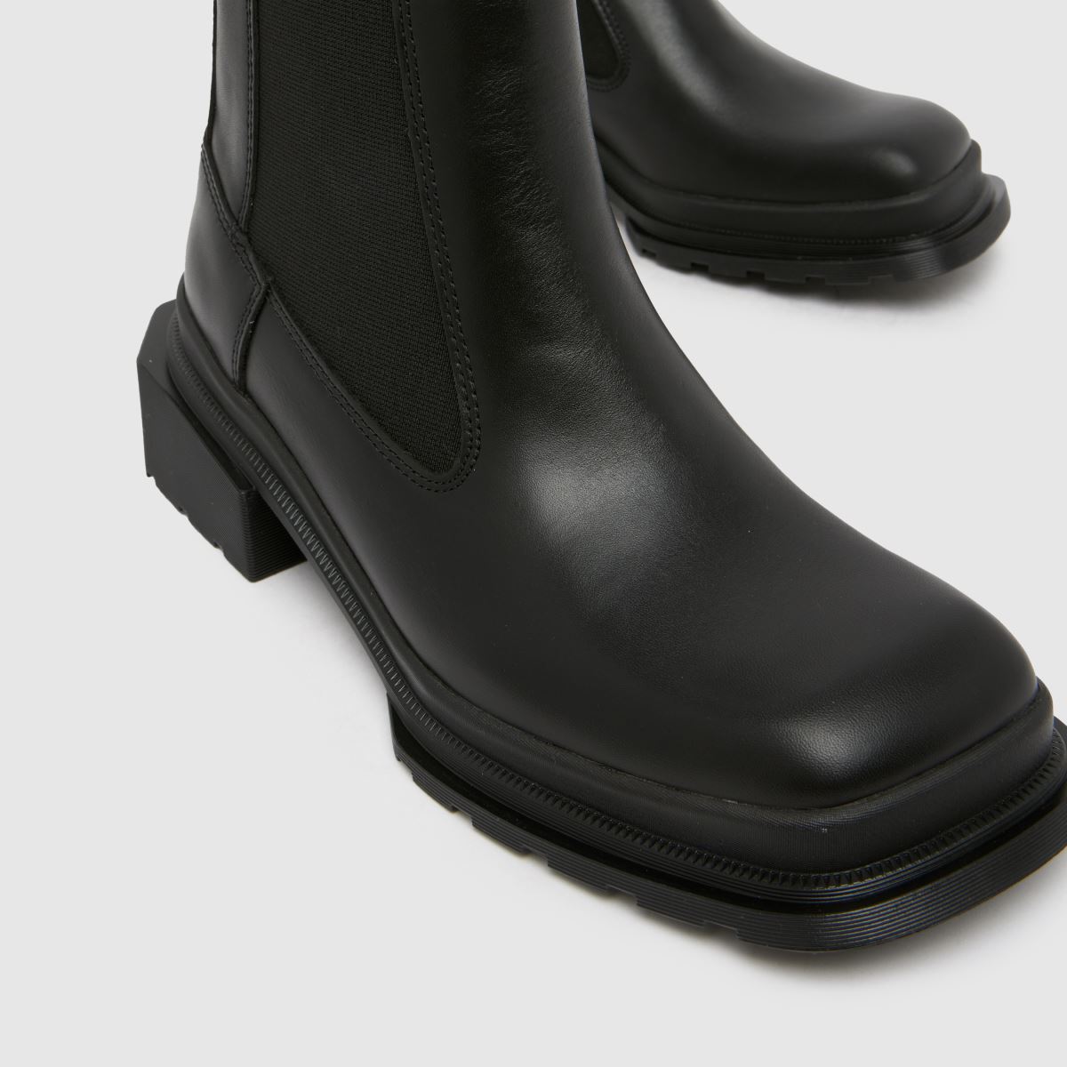 Dr Martens Maybole in Black Dr Martens Maybole 4