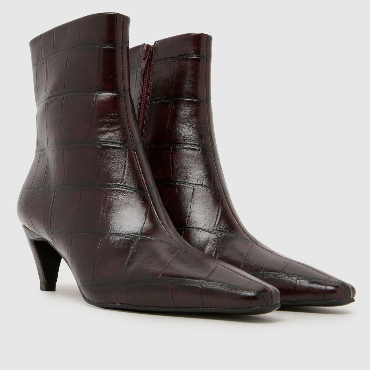 schuh Brooklyn Kitten Heel in Burgundy schuh Brooklyn Kitten Heel 3