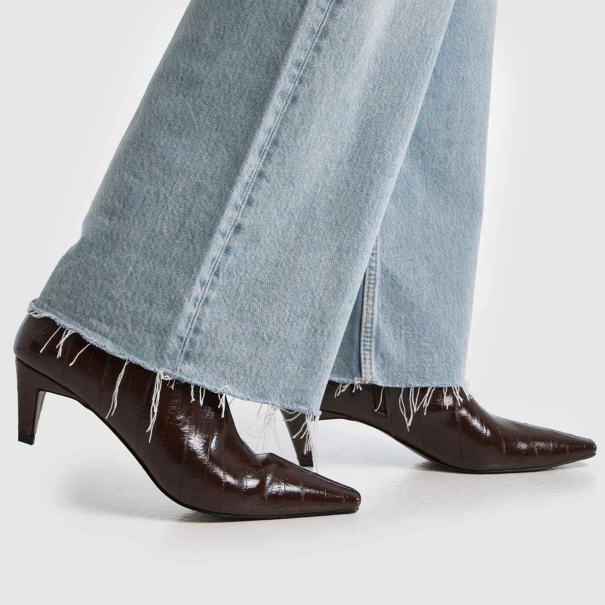schuh Brooklyn Kitten Heel in Brown schuh Brooklyn Kitten Heel 8