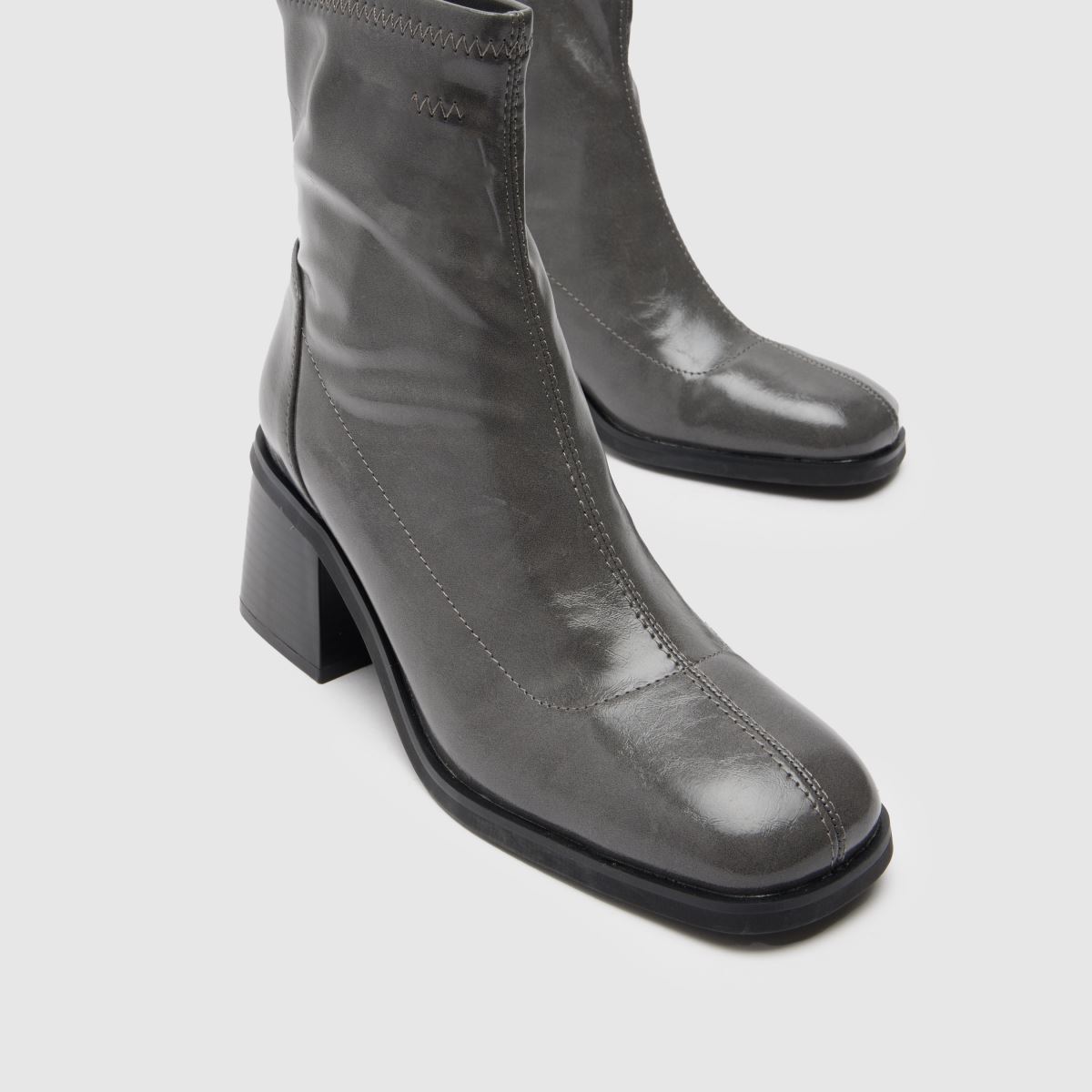 schuh Briony Block Heel in Grey schuh Briony Block Heel 4