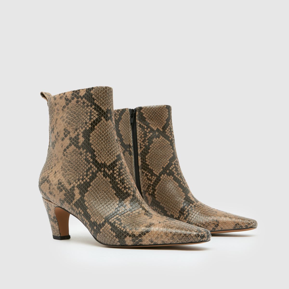 schuh Blakely Point Heel in Beige & Brown schuh Blakely Point Heel 3