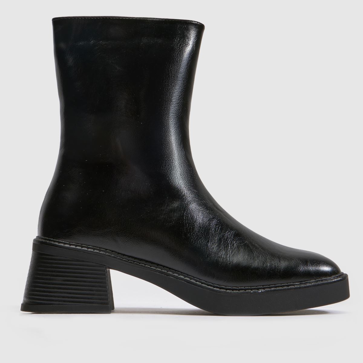 schuh Beauty Square Toe Chunky in Black schuh Beauty Square Toe Chunky