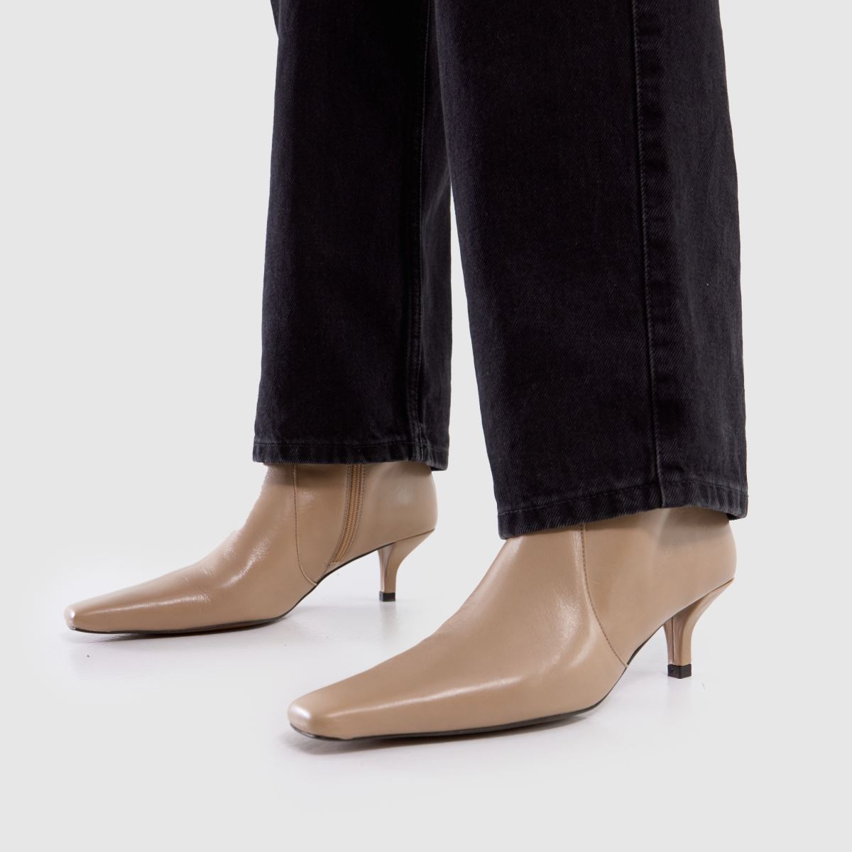 schuh Bowden Leather Heeled in Natural schuh Bowden Leather Heeled 8
