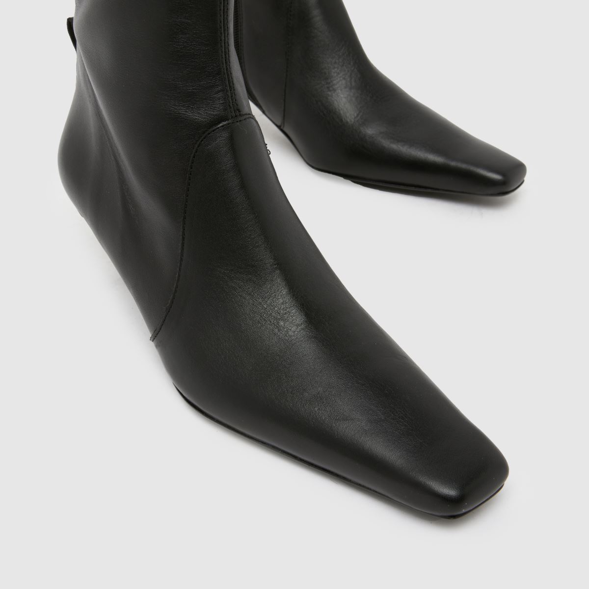 schuh Bowden Leather Heeled in Black schuh Bowden Leather Heeled 4