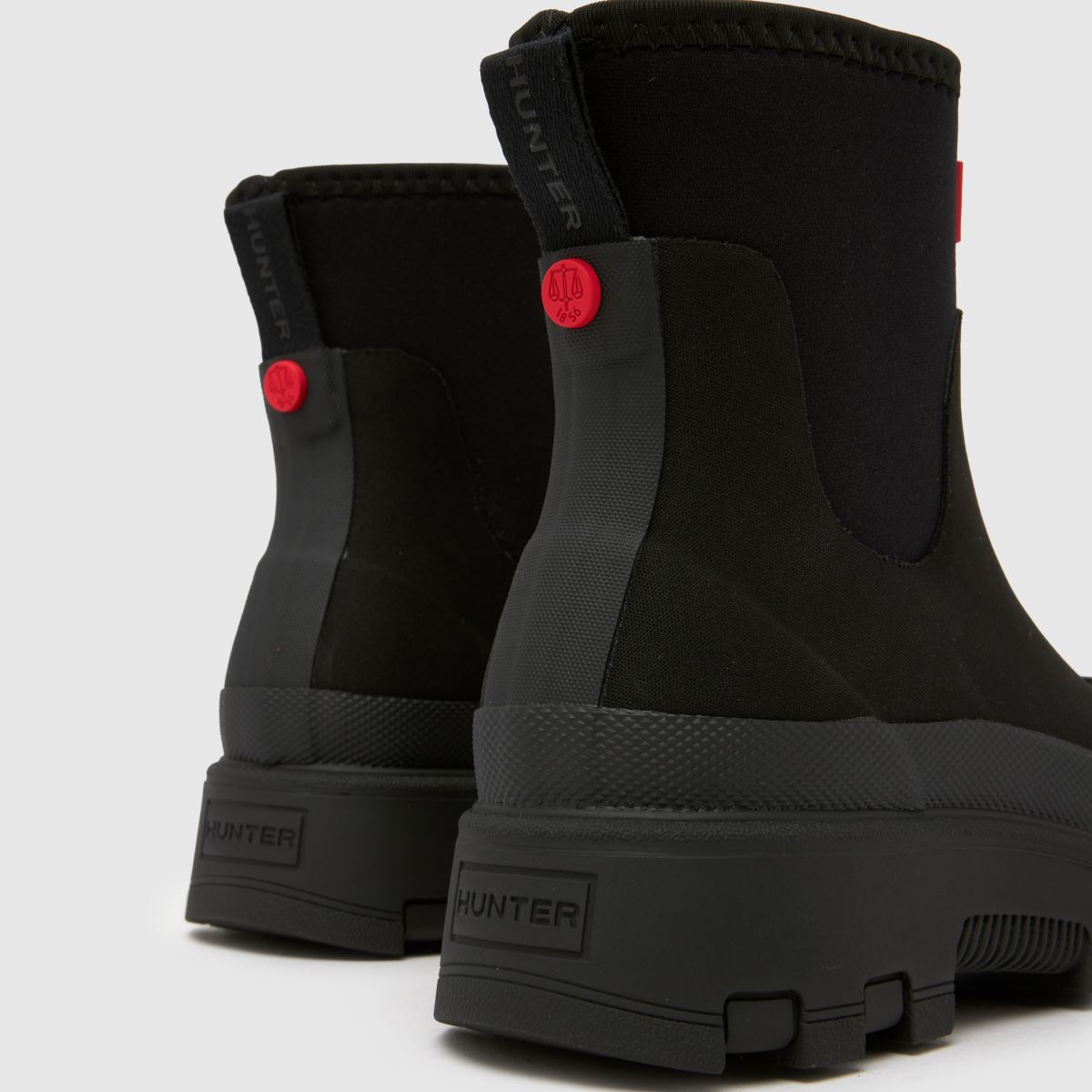 HUNTER BOOTS Elements Neoprene Chelsea in Black HUNTER BOOTS Elements Neoprene Chelsea 7