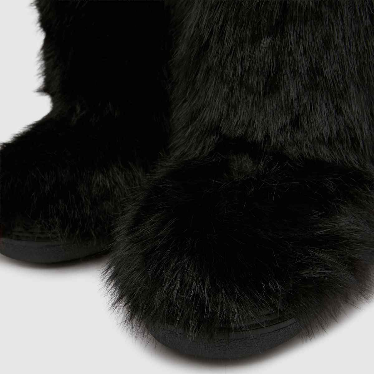 Azalea Wang Dipa Fur in Black Azalea Wang Dipa Fur 4