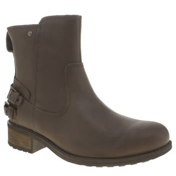 UGG brown orion boots UGG brown orion boots
