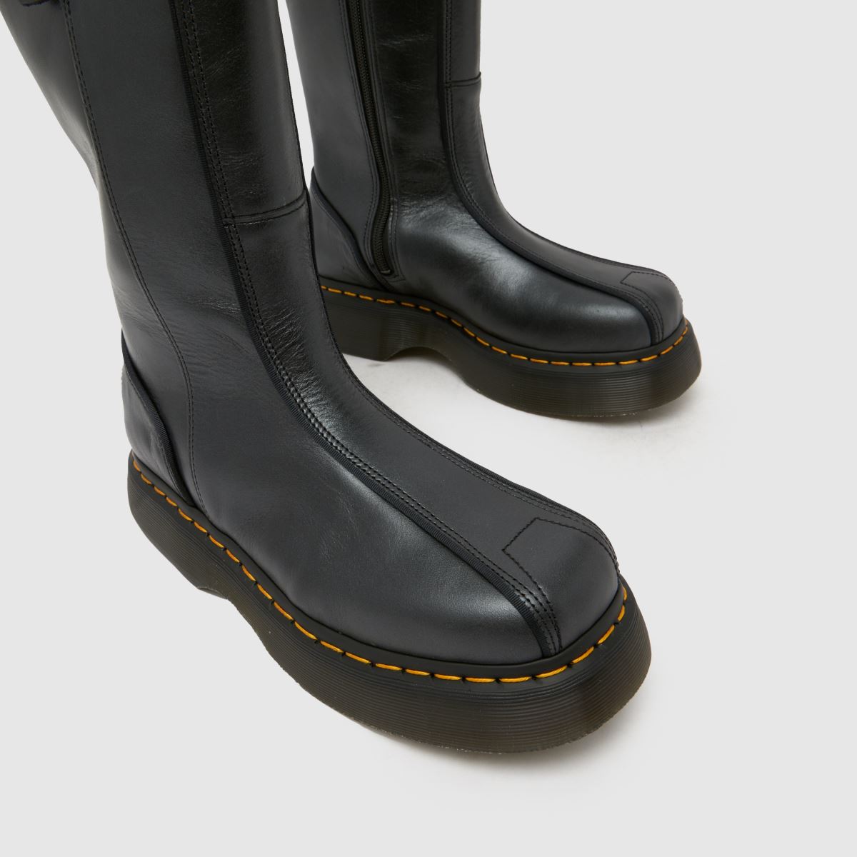 Dr Martens Buzz Hi in Black Dr Martens Buzz Hi 4