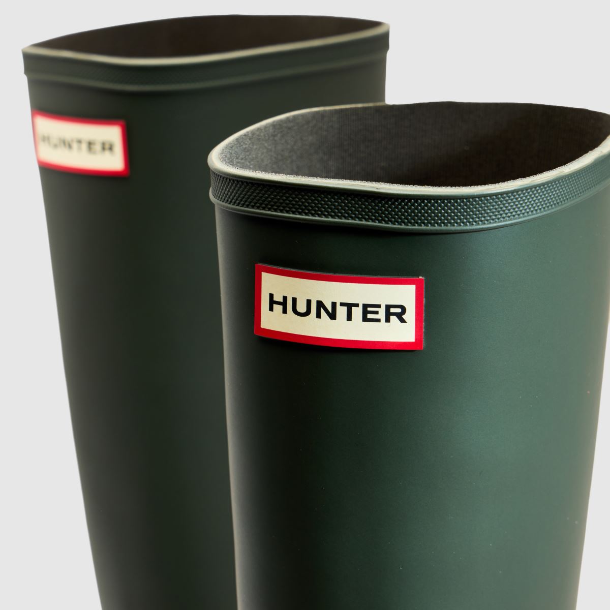HUNTER BOOTS Downpour Tall in Khaki HUNTER BOOTS Downpour Tall 4