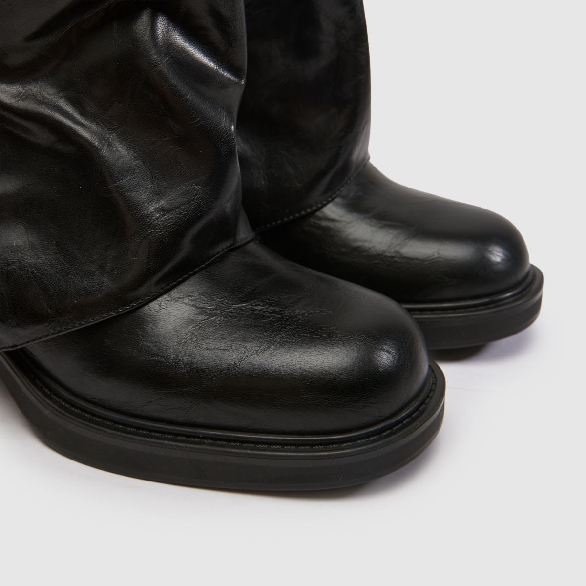 SIMMI Lowella Knee in Black SIMMI Lowella Knee 4