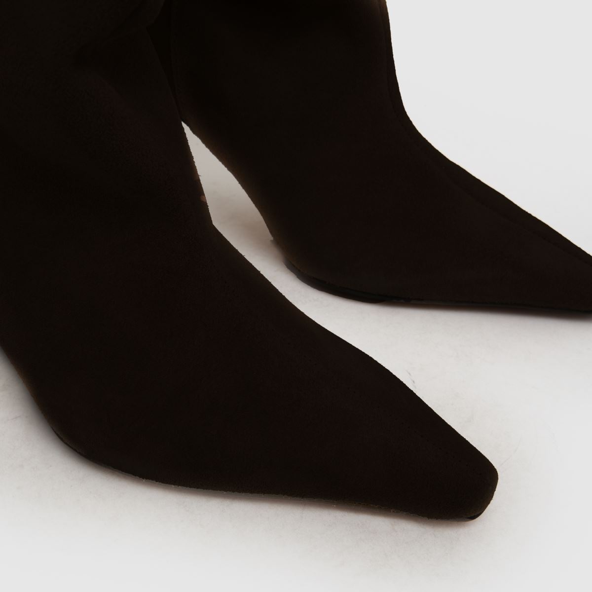 schuh Dakira Suede Slouch Calf in Black schuh Dakira Suede Slouch Calf 4