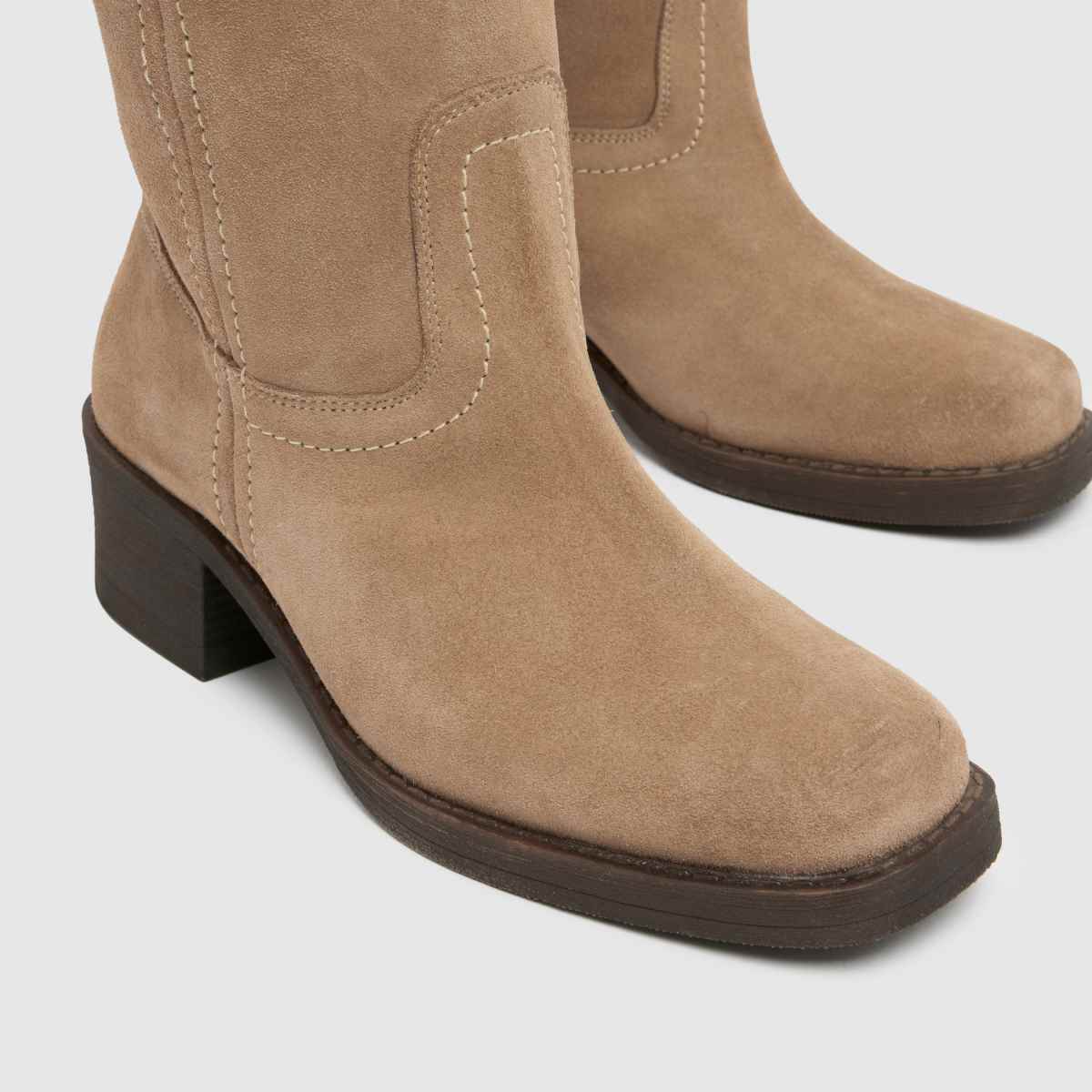 schuh Damari Suede Pull On in Taupe schuh Damari Suede Pull On 4