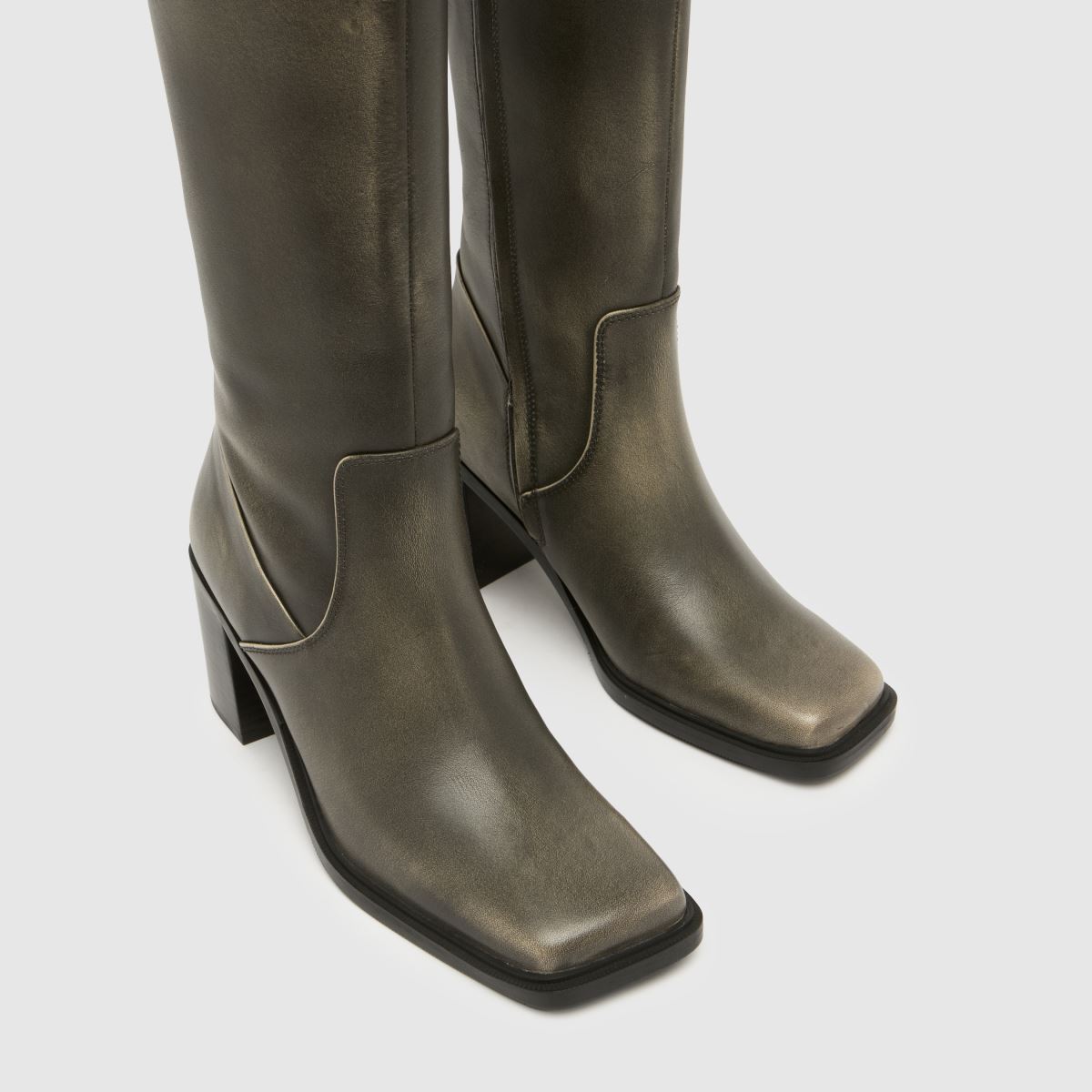 schuh Delight Leather Knee in Grey schuh Delight Leather Knee 4