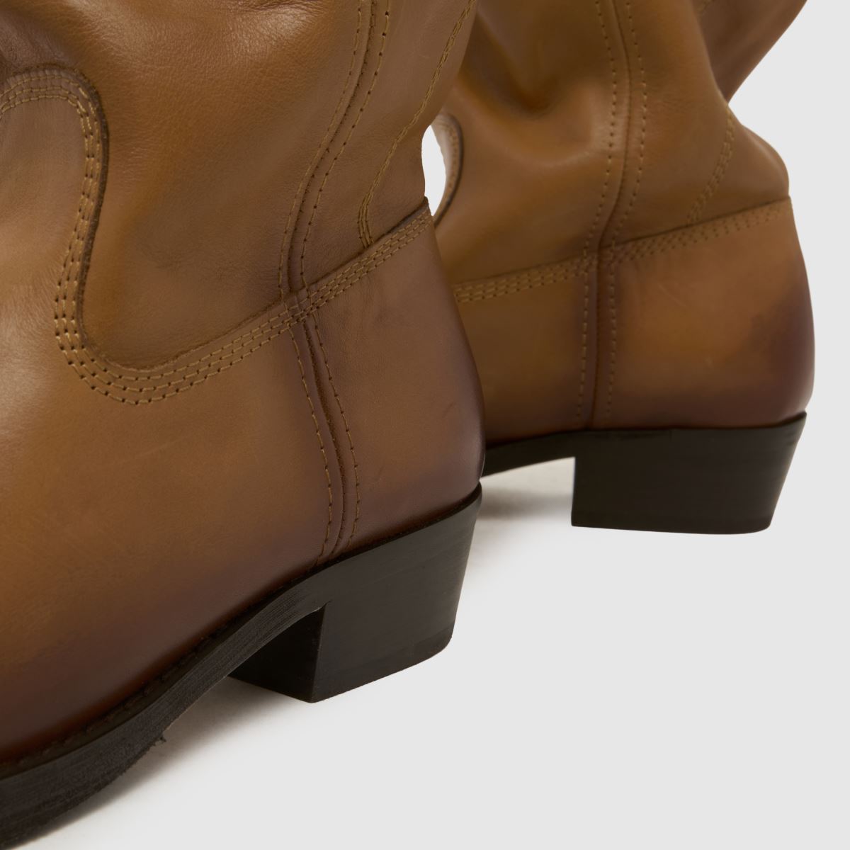 schuh Dublin Leather Slouch in Tan schuh Dublin Leather Slouch 7