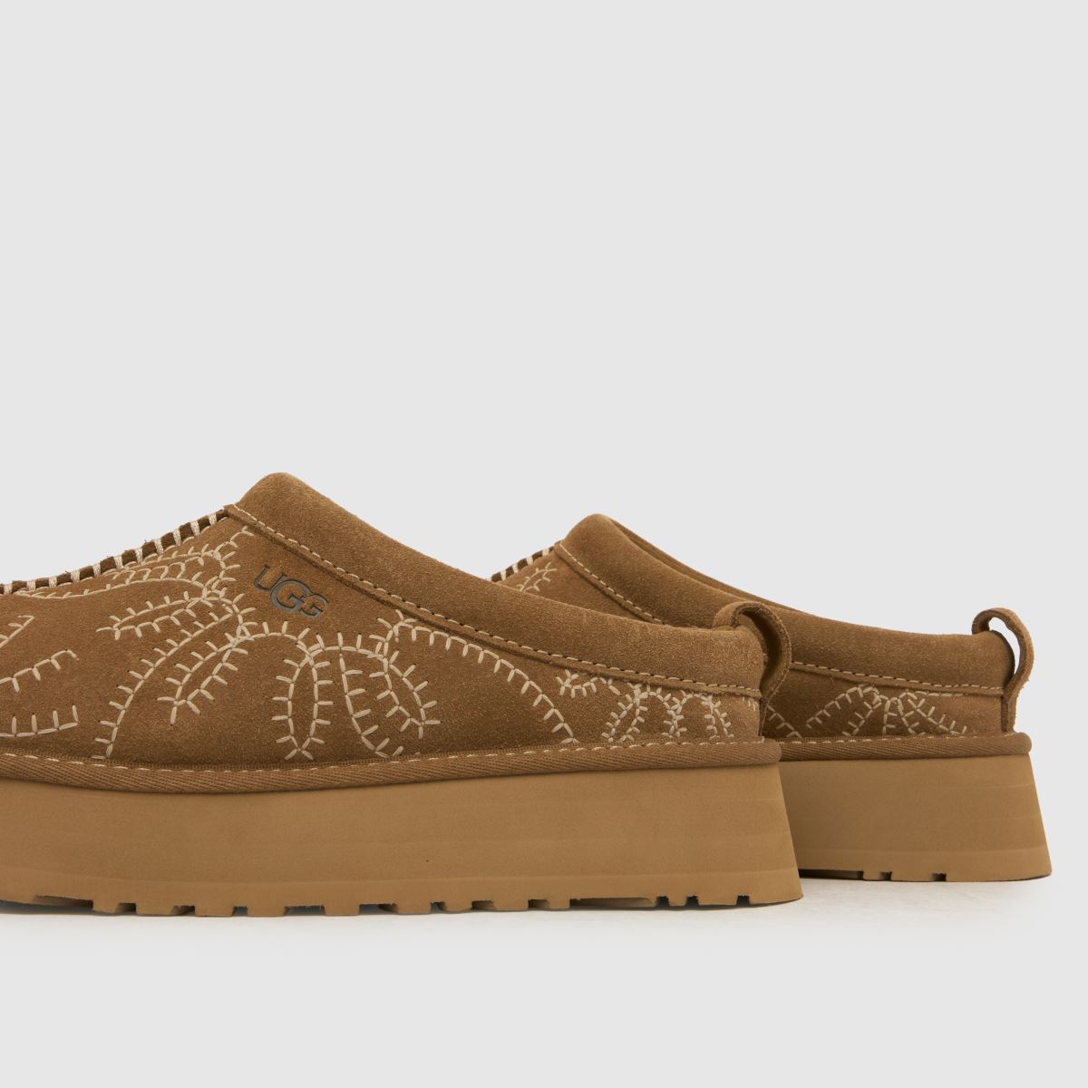 UGG Tazz II Botanic in Light Bronze UGG Tazz II Botanic 7