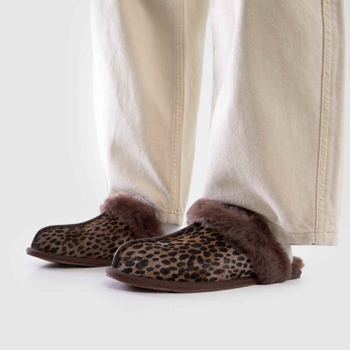 UGG Scuffette Caspian in Brown Multi UGG Scuffette Caspian 8