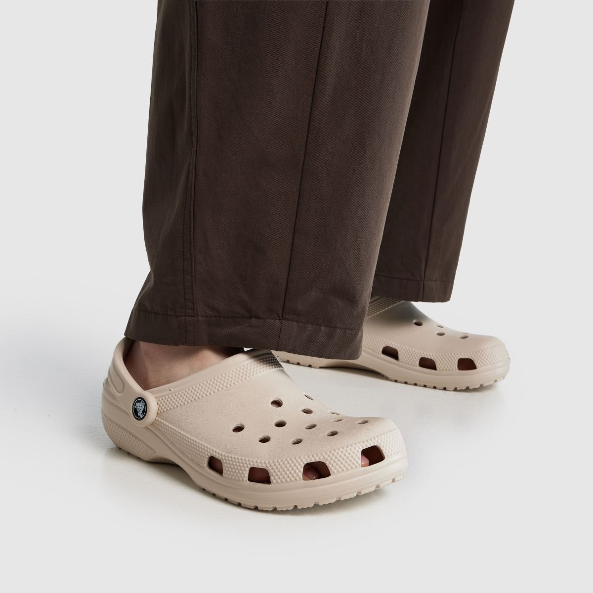 Damen Crocs Beige Classic Clog Sandalen Crocs Classic Clog 8