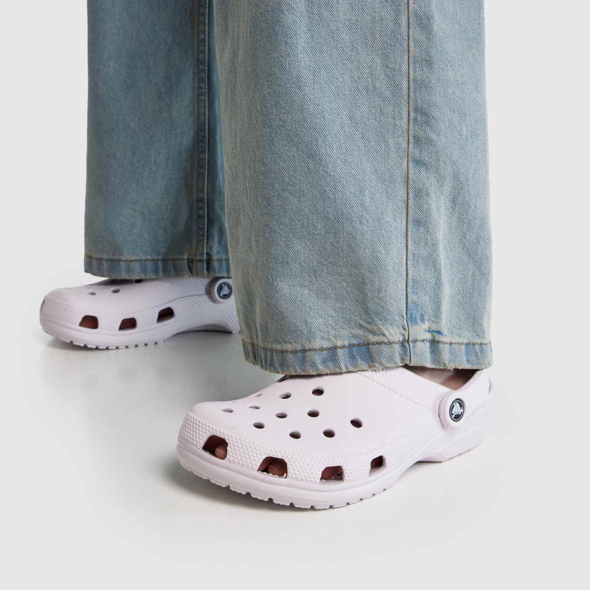 Crocs Classic Clog in Lilac Crocs Classic Clog 8