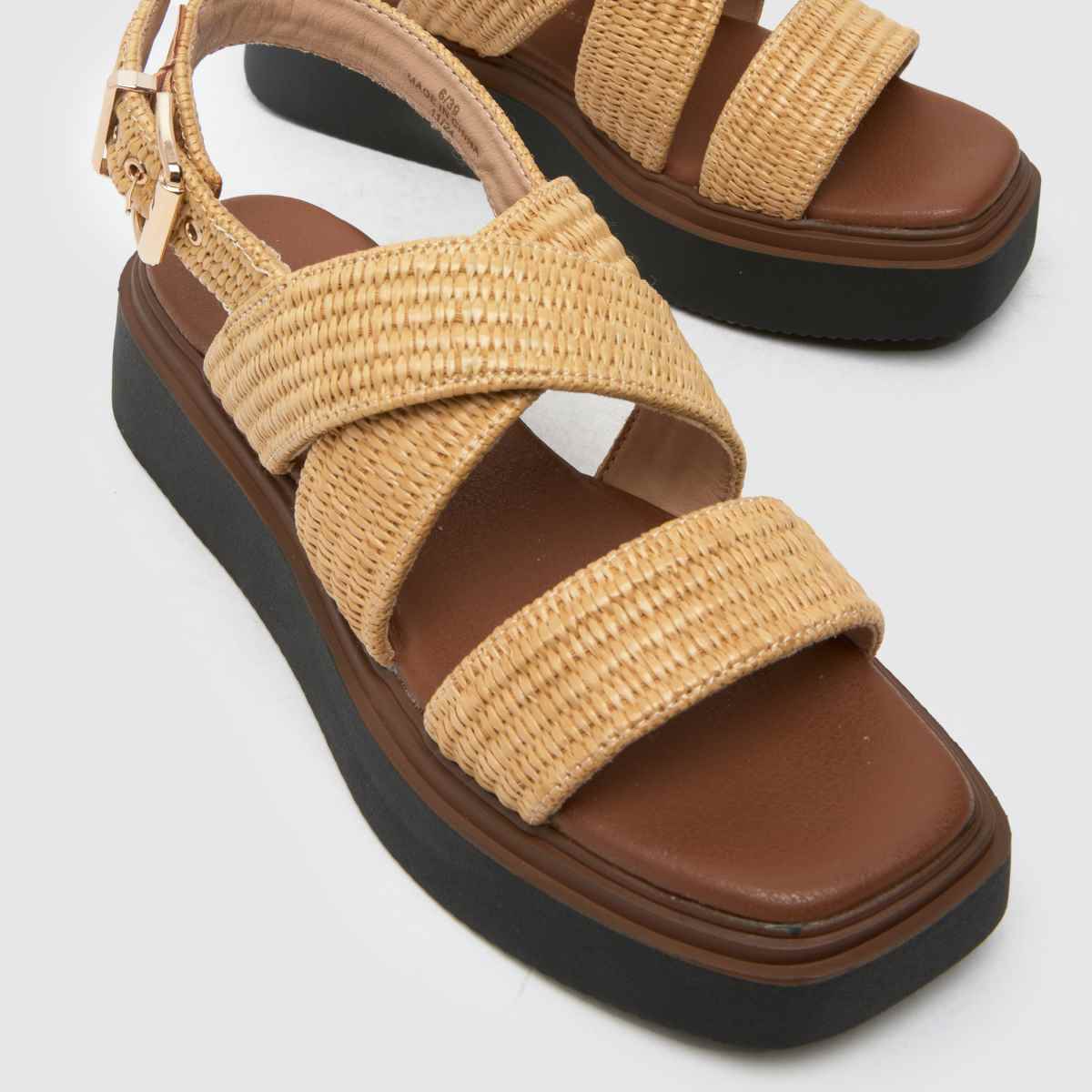 clarissa ii doc martens