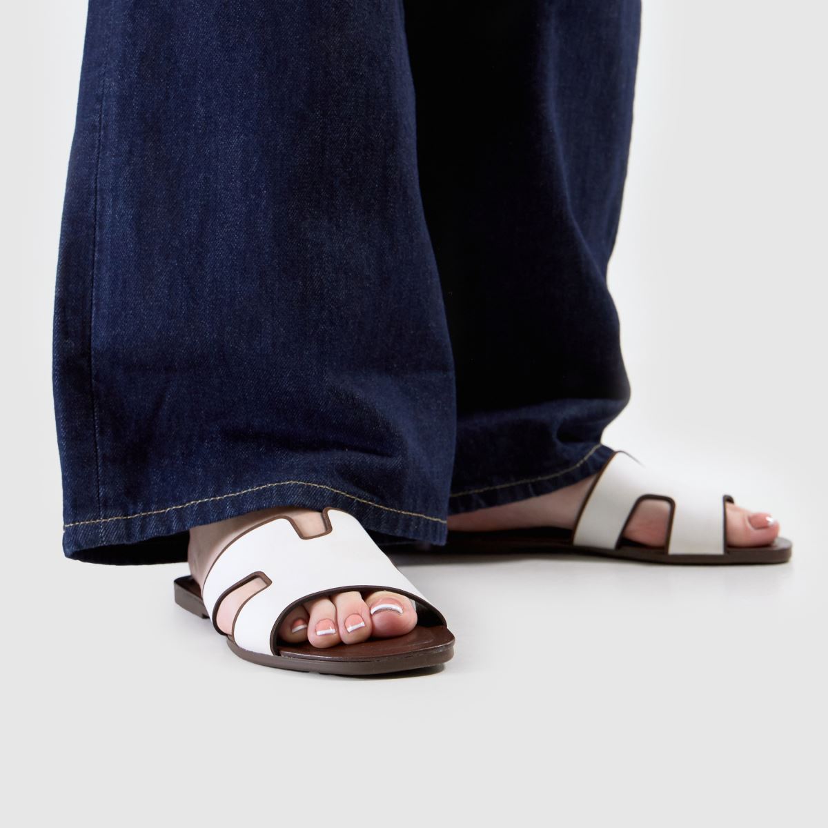 schuh Tandra Mule in White schuh Tandra Mule 8